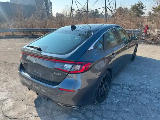 2023 Honda Civic Sport Touring Hatchback  Fully Loaded - Photo 8