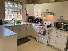 Room For Rent With Perks - Photo 2