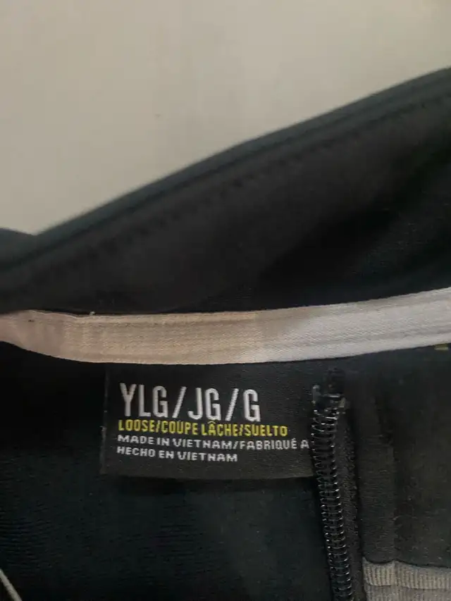 new condition soccer club logo and EM L letter on it - Photo 5