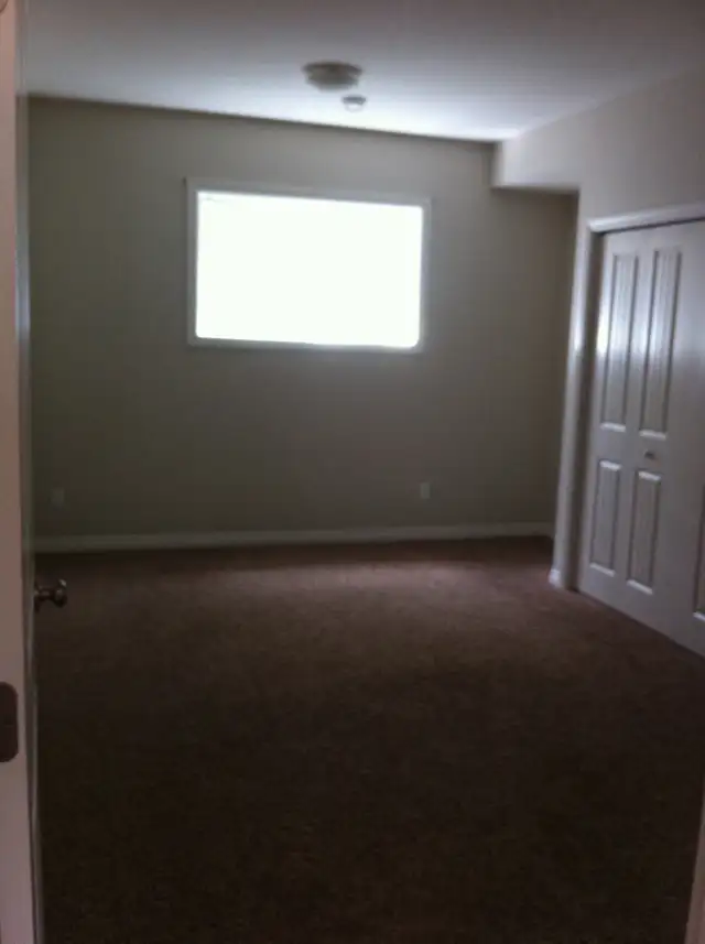 Spacious 2 bedroom suite for rent Stettler, Ab - Photo 7