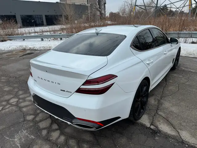 2023 Genesis G70 Sport 3.3T AWD | Leather | GPS | Camera | - Photo 8