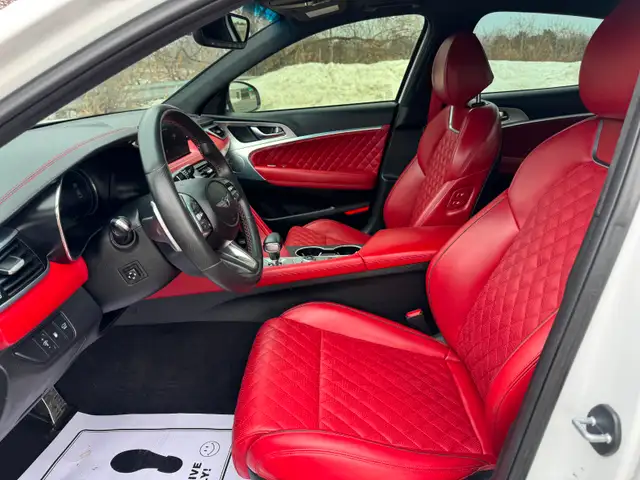 2023 Genesis G70 Sport 3.3T AWD | Leather | GPS | Camera | - Photo 10