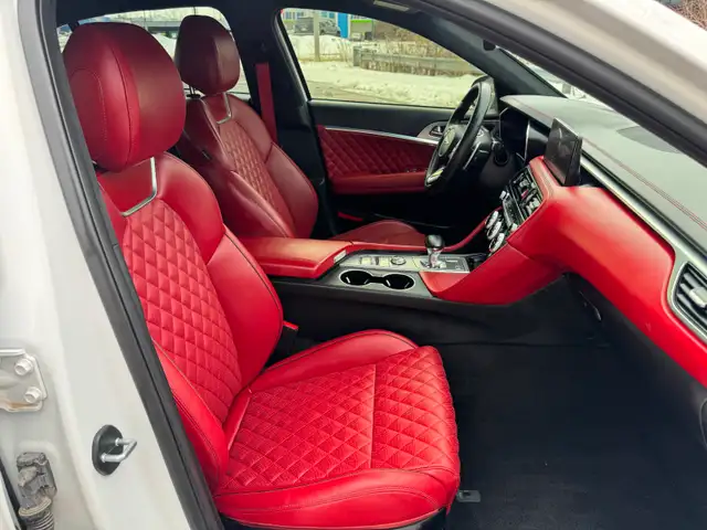 2023 Genesis G70 Sport 3.3T AWD | Leather | GPS | Camera | - Photo 12