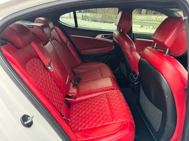 2023 Genesis G70 Sport 3.3T AWD | Leather | GPS | Camera | - Photo 13