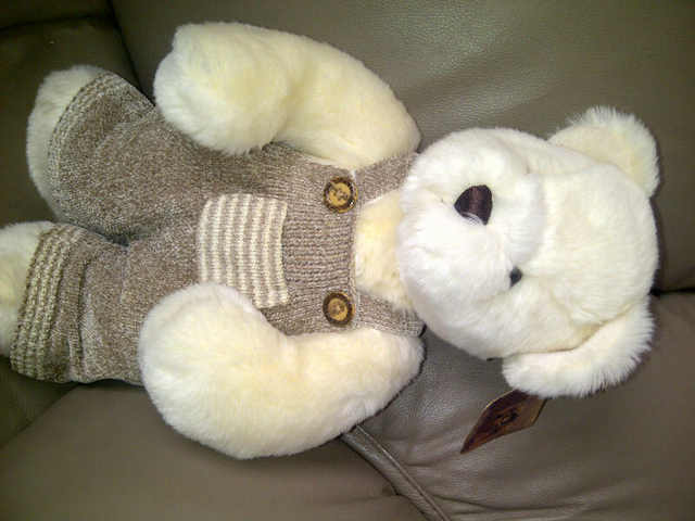 BÉBÉ OURSON NEUF ULTRA-DOUX 16'HAU SON HABIT EN TRICOT: $20.00 - Photo 3