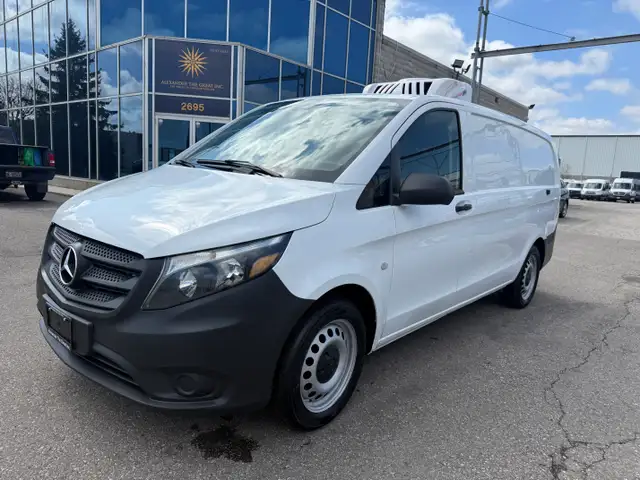 2020 Mercedes-Benz Metris Cargo Van METRIS - REEFER - 136WB