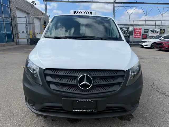 2020 Mercedes-Benz Metris Cargo Van METRIS - REEFER - 136WB - Photo 3