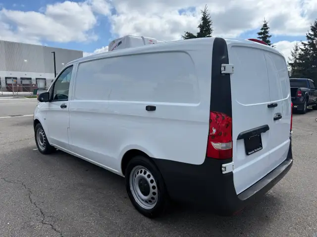 2020 Mercedes-Benz Metris Cargo Van METRIS - REEFER - 136WB - Photo 9
