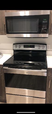 Spacious Legal  Suite 2bed 1Bath for Rent