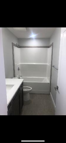 Spacious Legal  Suite 2bed 1Bath for Rent - Photo 3