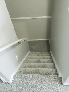 Whitehorn - Upper Level - 3 Bed   1.5 Bath - Photo 3