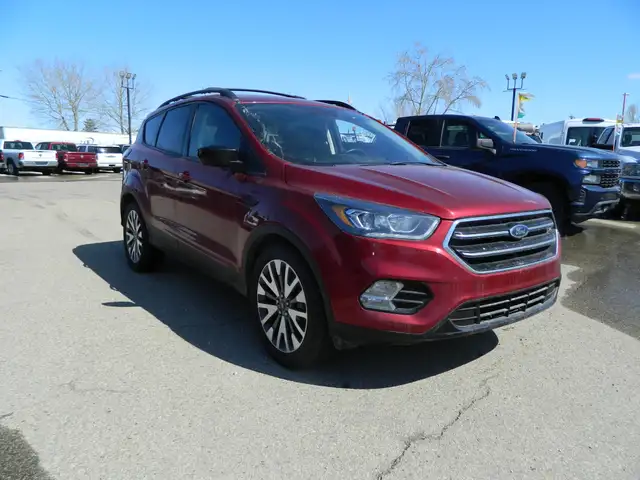 2018 Ford Escape sport  4 wheel drive  /1.5 l turbo 4 cylinder e - Photo 2
