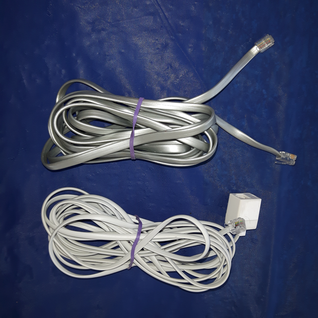 2CONNECTEURS POUR TÉLÉPHONE MAISON, 1 BLANC 1 GRIS: $5.00 CHACUN - Photo 3