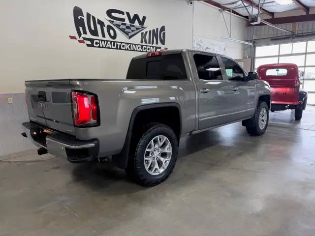 2017 GMC Sierra 1500 SLT / 4x4 / Crew / Fully Appointed - Photo 3