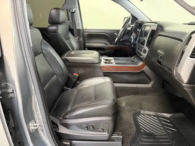 2017 GMC Sierra 1500 SLT / 4x4 / Crew / Fully Appointed - Photo 8