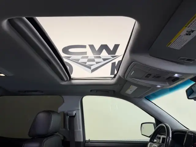 2017 GMC Sierra 1500 SLT / 4x4 / Crew / Fully Appointed - Photo 11