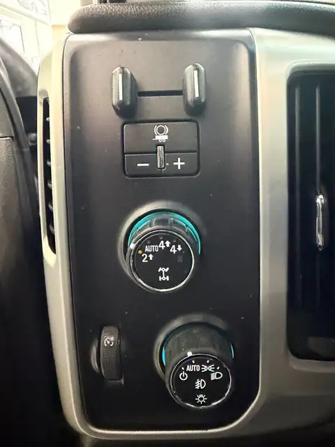 2017 GMC Sierra 1500 SLT / 4x4 / Crew / Fully Appointed - Photo 15