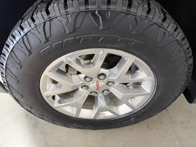 2017 GMC Sierra 1500 SLT / 4x4 / Crew / Fully Appointed - Photo 26