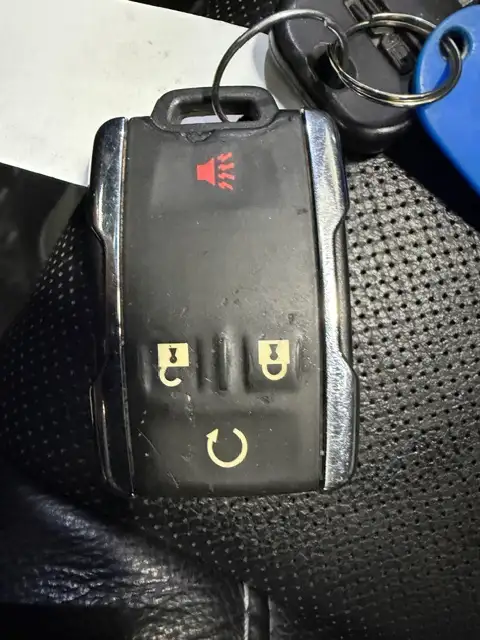 2017 GMC Sierra 1500 SLT / 4x4 / Crew / Fully Appointed - Photo 28