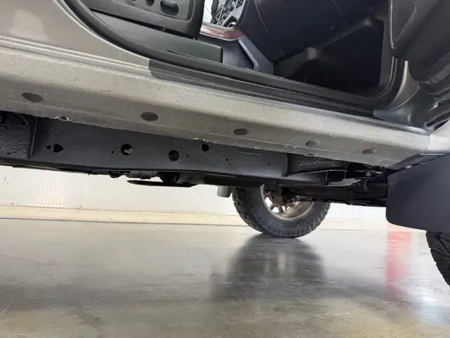 2017 GMC Sierra 1500 SLT / 4x4 / Crew / Fully Appointed - Photo 32