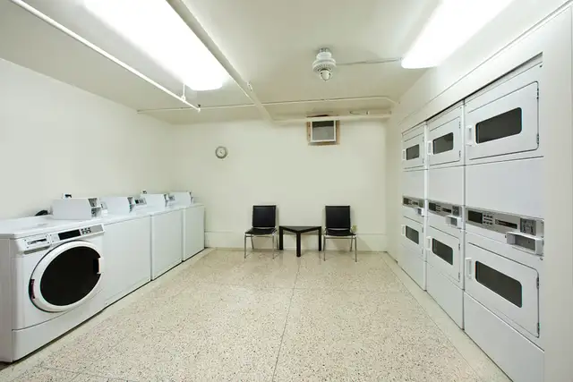 1 Bedroom Apartment for Rent in Downtown Niagara Falls! - Photo 13