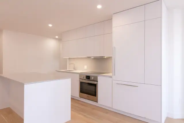 fully renovated 3 bedroom for rent, NDG, June 1 - ID 2544 - Photo 2