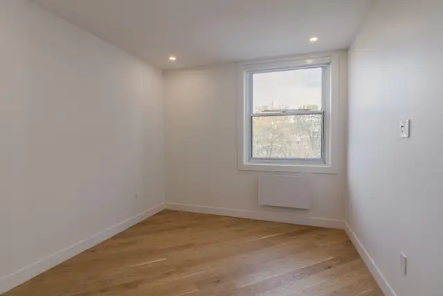 fully renovated 3 bedroom for rent, NDG, June 1 - ID 2544 - Photo 6
