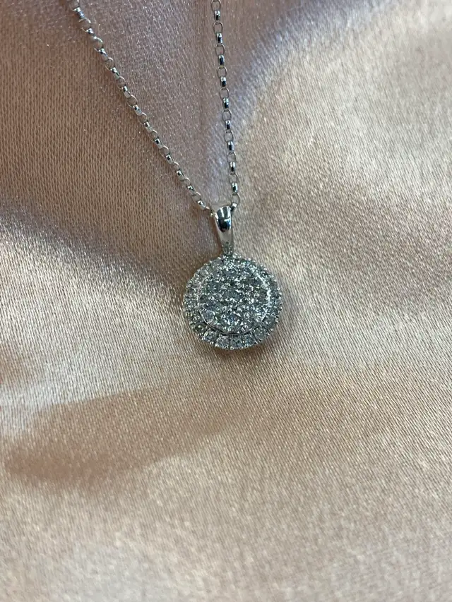 10K White Gold Chain & Diamond Illusion Pendant - Michael Hill - Photo 2