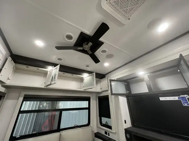 2025 ALPINE 3011CK Luxury FW! If you like to COOK! High End! - Photo 10