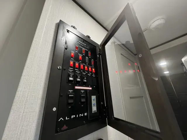 2025 ALPINE 3011CK Luxury FW! If you like to COOK! High End! - Photo 11