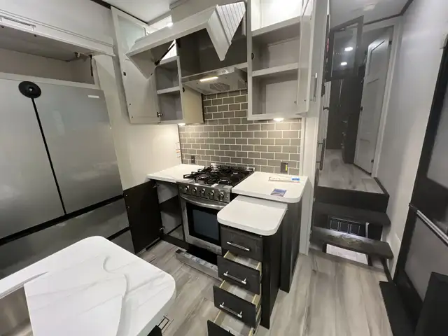 2025 ALPINE 3011CK Luxury FW! If you like to COOK! High End! - Photo 22