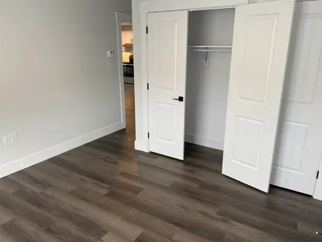 2Bed Corner Unit w/Balcony! 302-55 Forest Hill, Available  Aug 1 - Photo 11