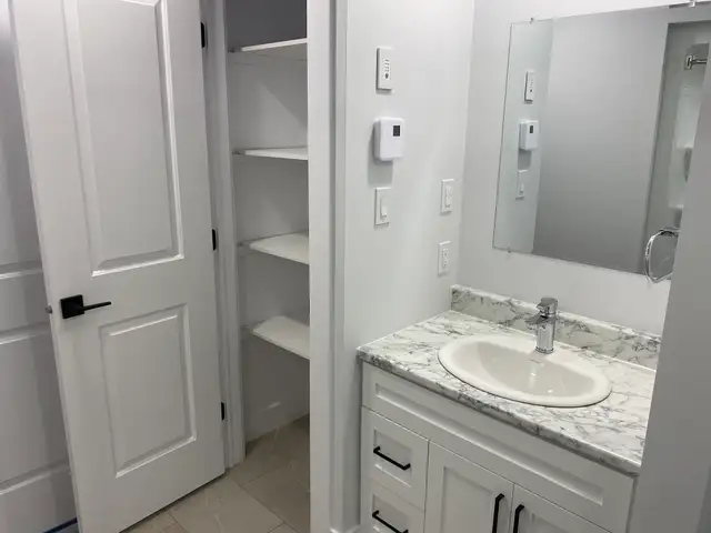 2Bed Corner Unit w/Balcony! 302-55 Forest Hill, Available  Aug 1 - Photo 15