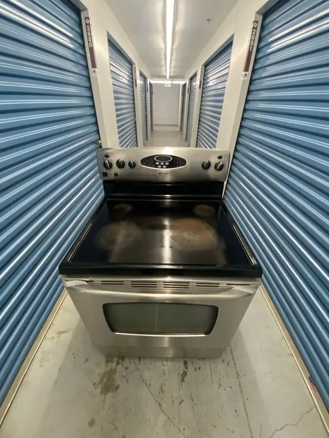 MAYTAG CONVECTION OVEN STOVE