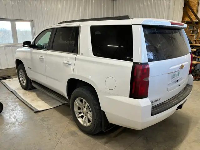 2015 Chev Tahoe LT - Photo 2