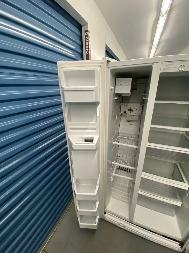 WHITE REFRIGERATOR SIDE BY SIDE - Photo 8