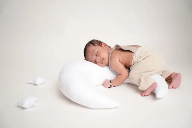 Newborn Photoshoot| Props included - Photo 4