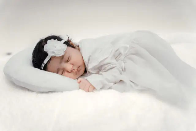 Newborn Photoshoot| Props included - Photo 7