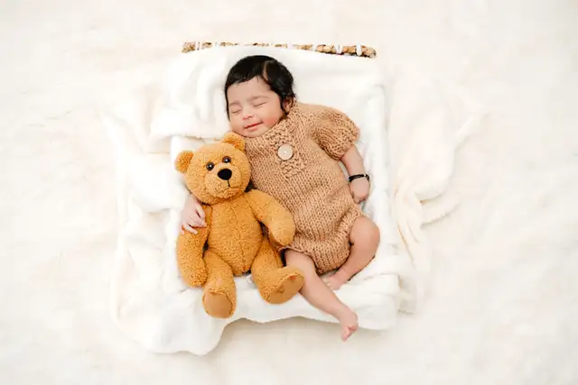Newborn Photoshoot| Props included - Photo 8