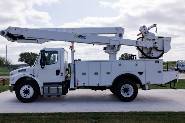 2016 Freightliner M2-106 Altec TA60 Bucket Truck