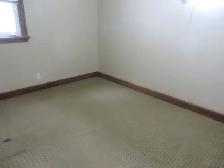 Main floor only two bedroom house - Photo 9