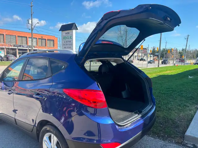 2011 HYUNDAI TUCSON GLS - Photo 9