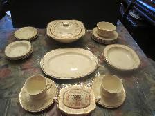 Alfred Meakin HARMONY ROSE fine bone china