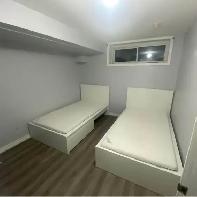 Step out to Square One. Shared / Private room Available - Photo 2