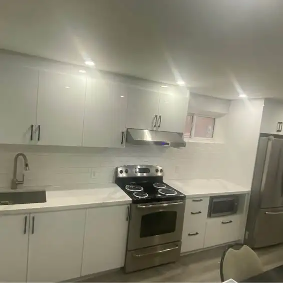 Step out to Square One. Shared / Private room Available - Photo 11