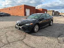 2019 TOYOTA CAMRY SE AUTOMATIC 4 CYLINDERS 2.5L LEATHER 2 KEYS