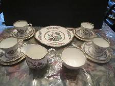 Duchess fine bone china set for 4