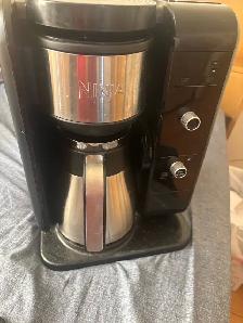 cafetière ninja 80$ NÉGOCIABLE à 60$