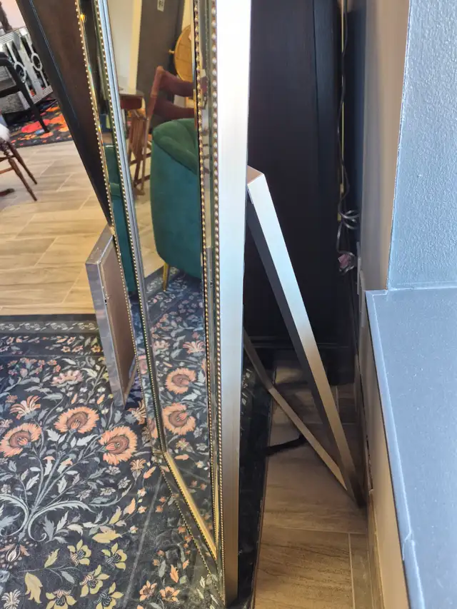 STAND UP MIRROR - Photo 3