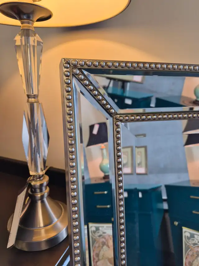 STAND UP MIRROR - Photo 4